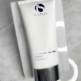 is clinical cream cleanser