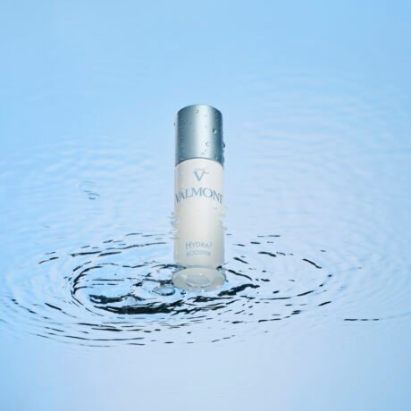 HYDRA3 BOOSTER_LIFESTYLE_1x1_EXP02-2027